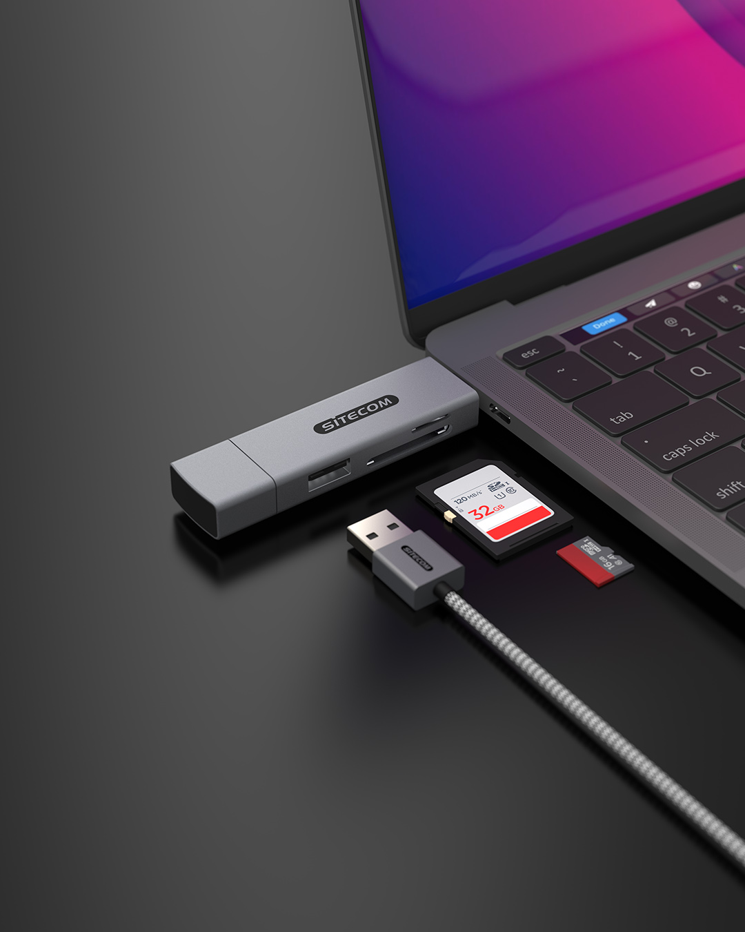 Sitecom USB-A + USB-C Stick Card Reader with USB Port